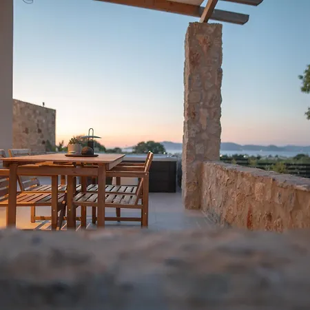 Ena & Ena Signature Seaview Homes Vilă