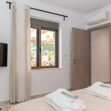 Ena & Ena Signature Seaview Homes Kos